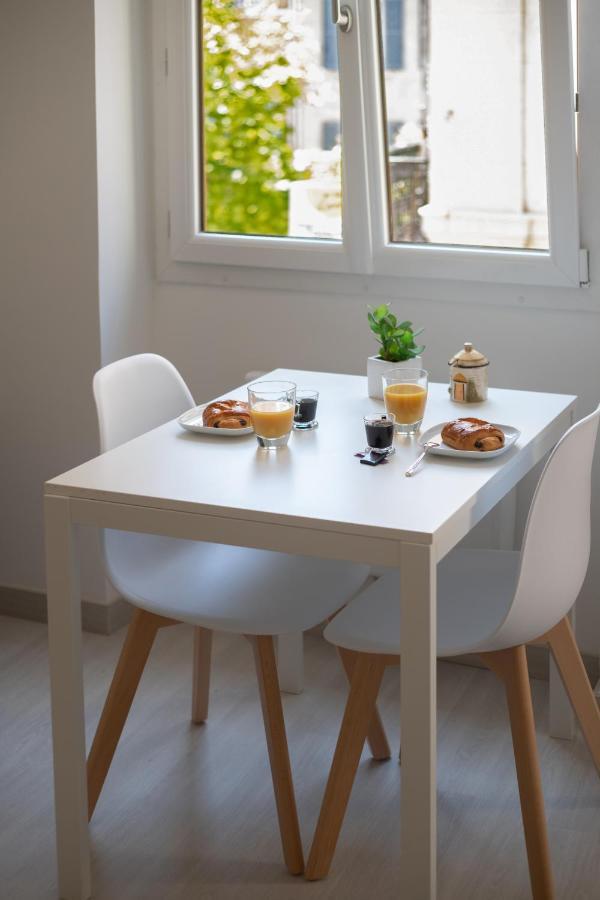 Studio Lumineux Place De Lenche Panier Marseille Bagian luar foto