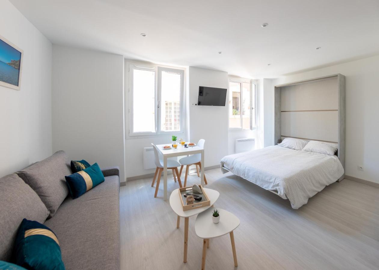 Studio Lumineux Place De Lenche Panier Marseille Bagian luar foto